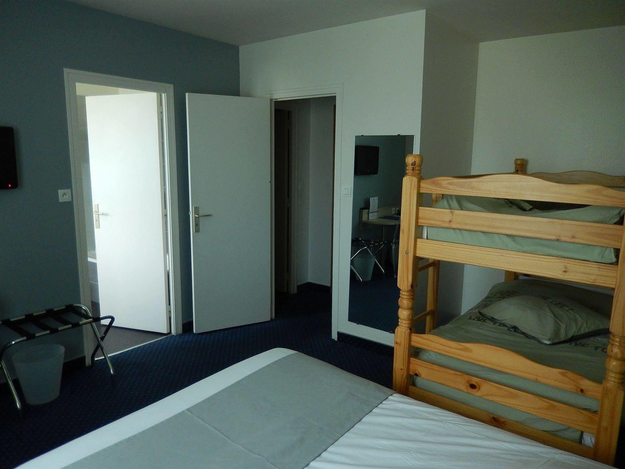 Logis Hotel Lodge La Valette Cesson-Sévigné Екстериор снимка