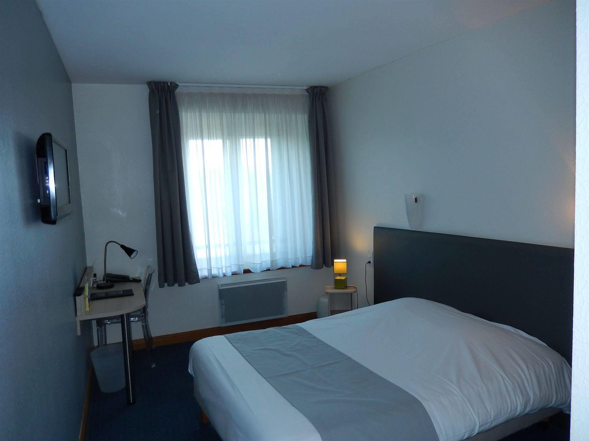 Logis Hotel Lodge La Valette Cesson-Sévigné Екстериор снимка